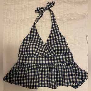 Top is size small and bottoms are size medium